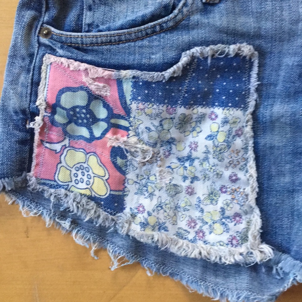 Current/Elliott Gam Short Patchwork Destroyed - image 4